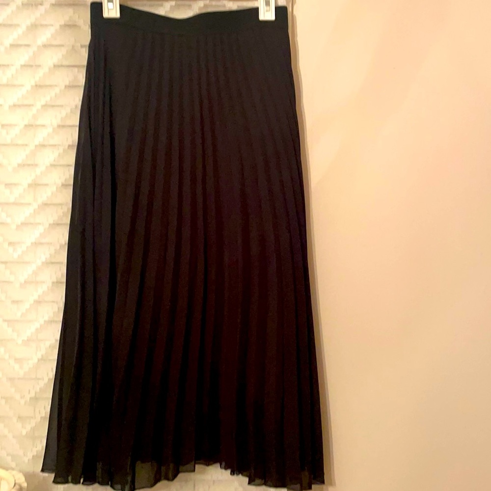 Never worn, tags are off